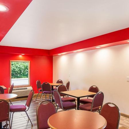 Econo Lodge Пиджен-Фордж Экстерьер фото