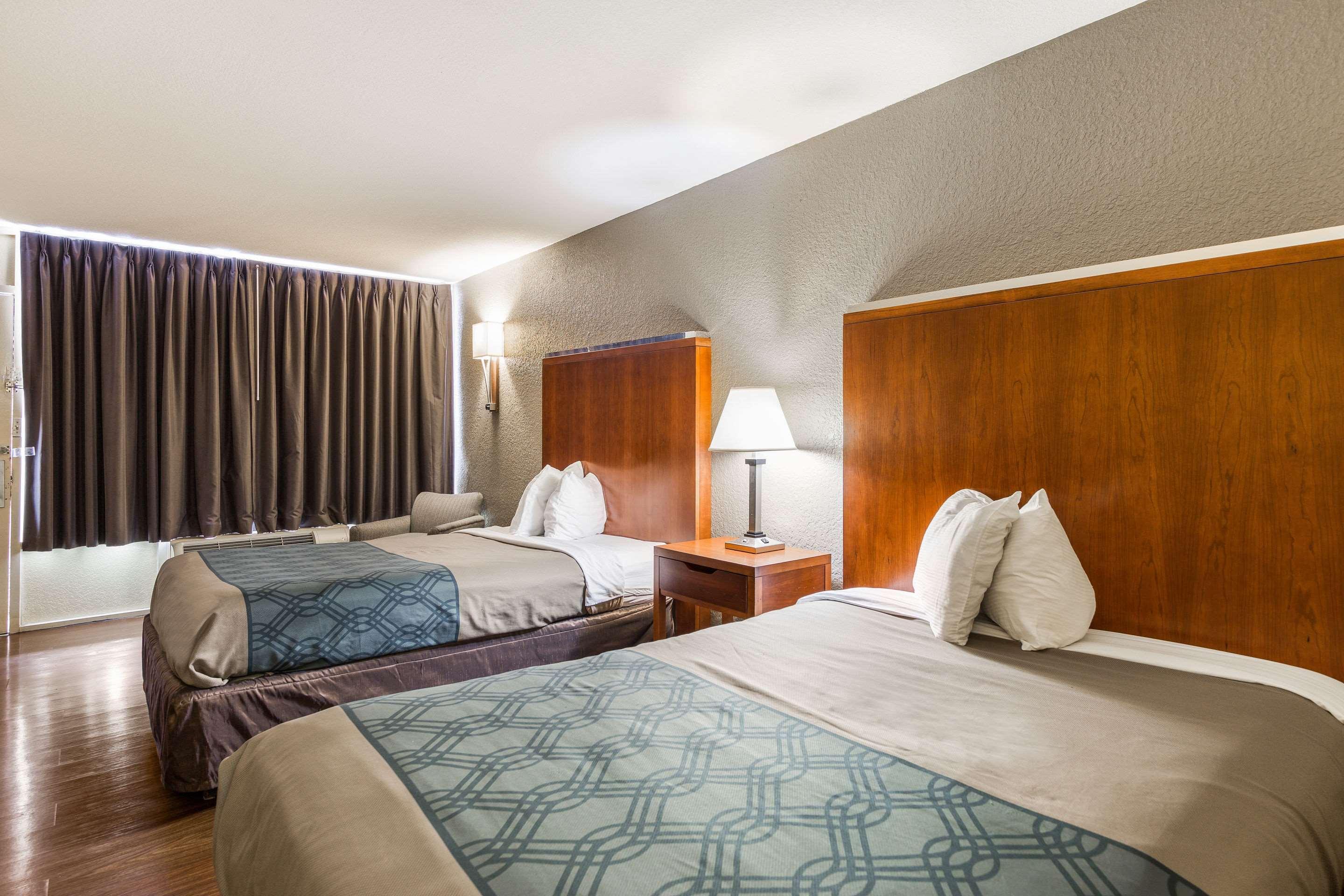 Econo Lodge Пиджен-Фордж Экстерьер фото