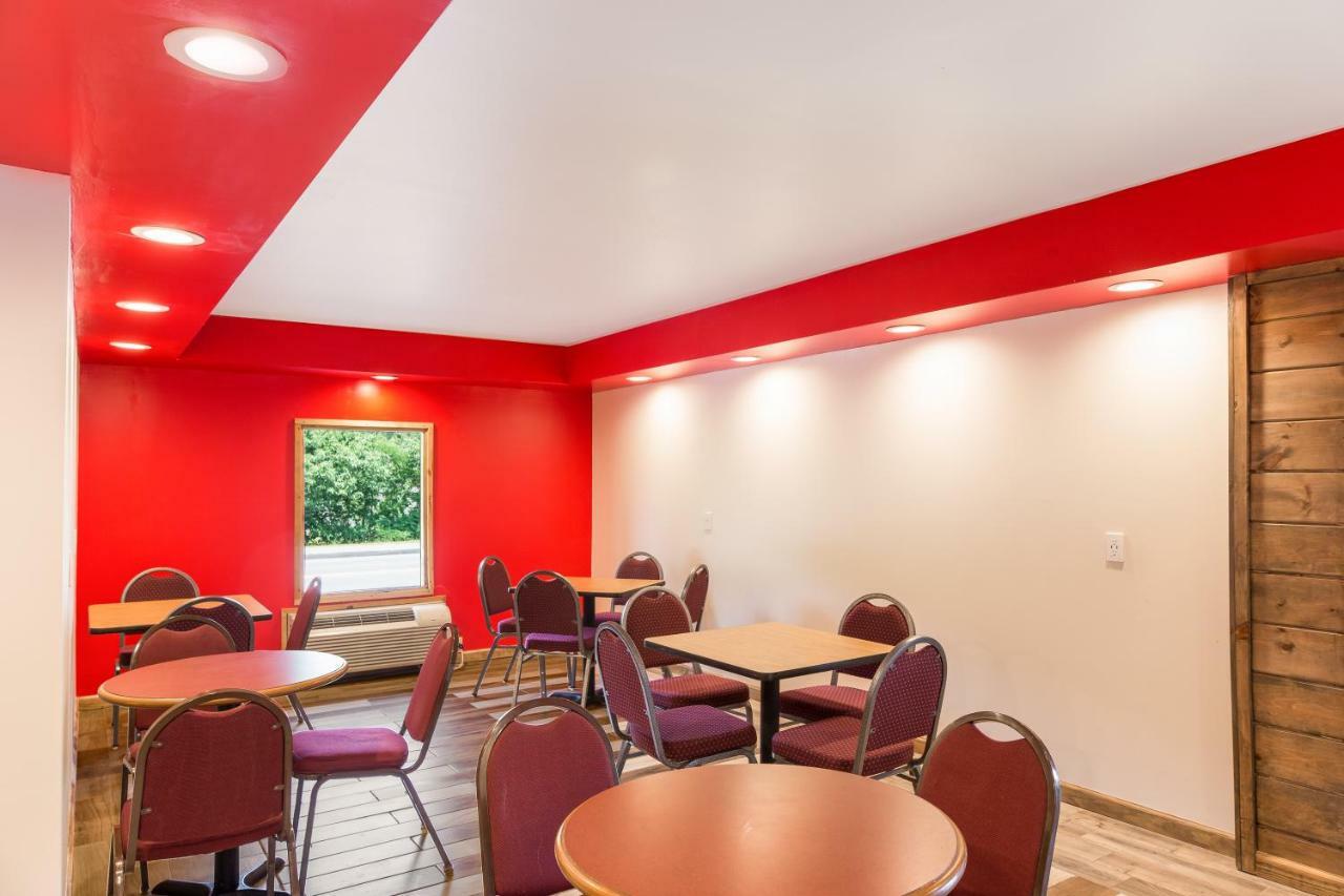 Econo Lodge Пиджен-Фордж Экстерьер фото